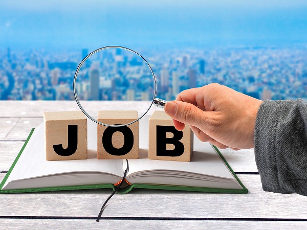 JOBの文字と虫眼鏡